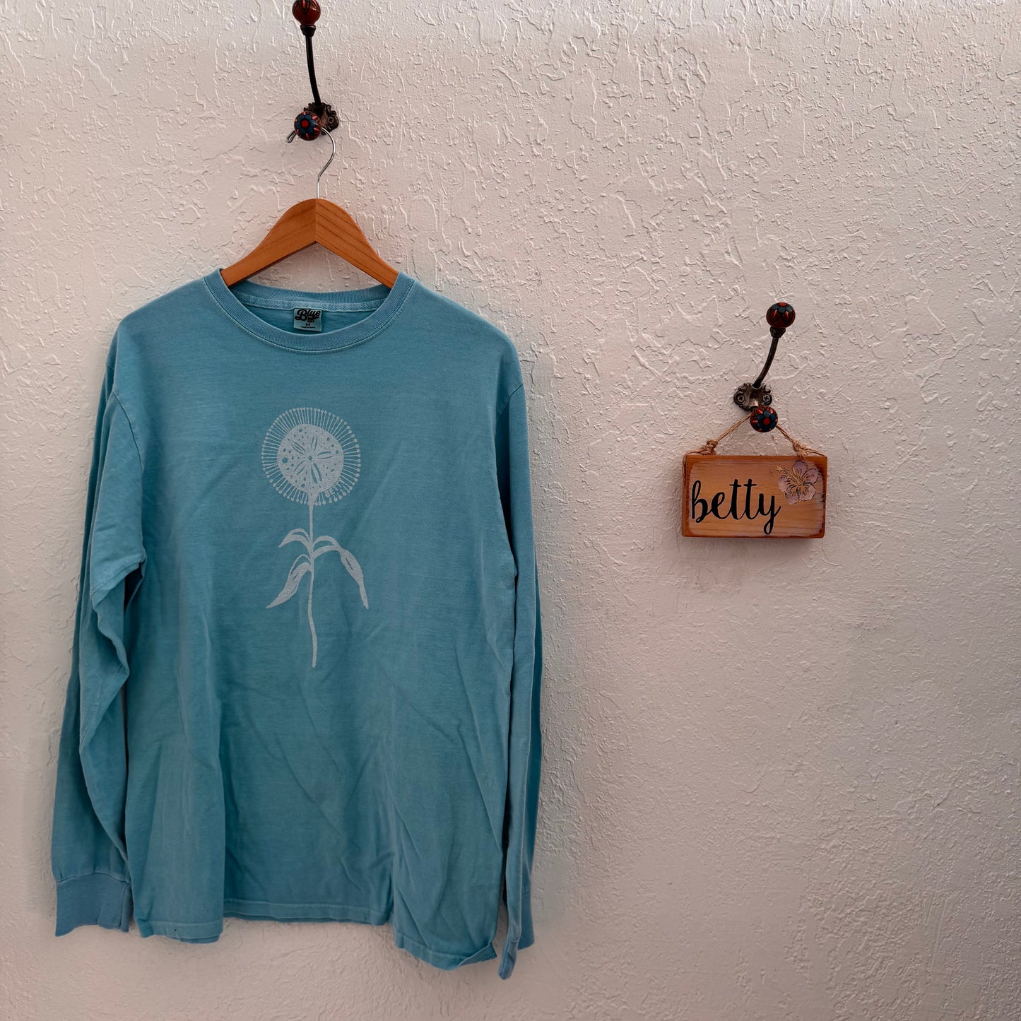 Sand dollar sunflower longsleeve Caribbean blue