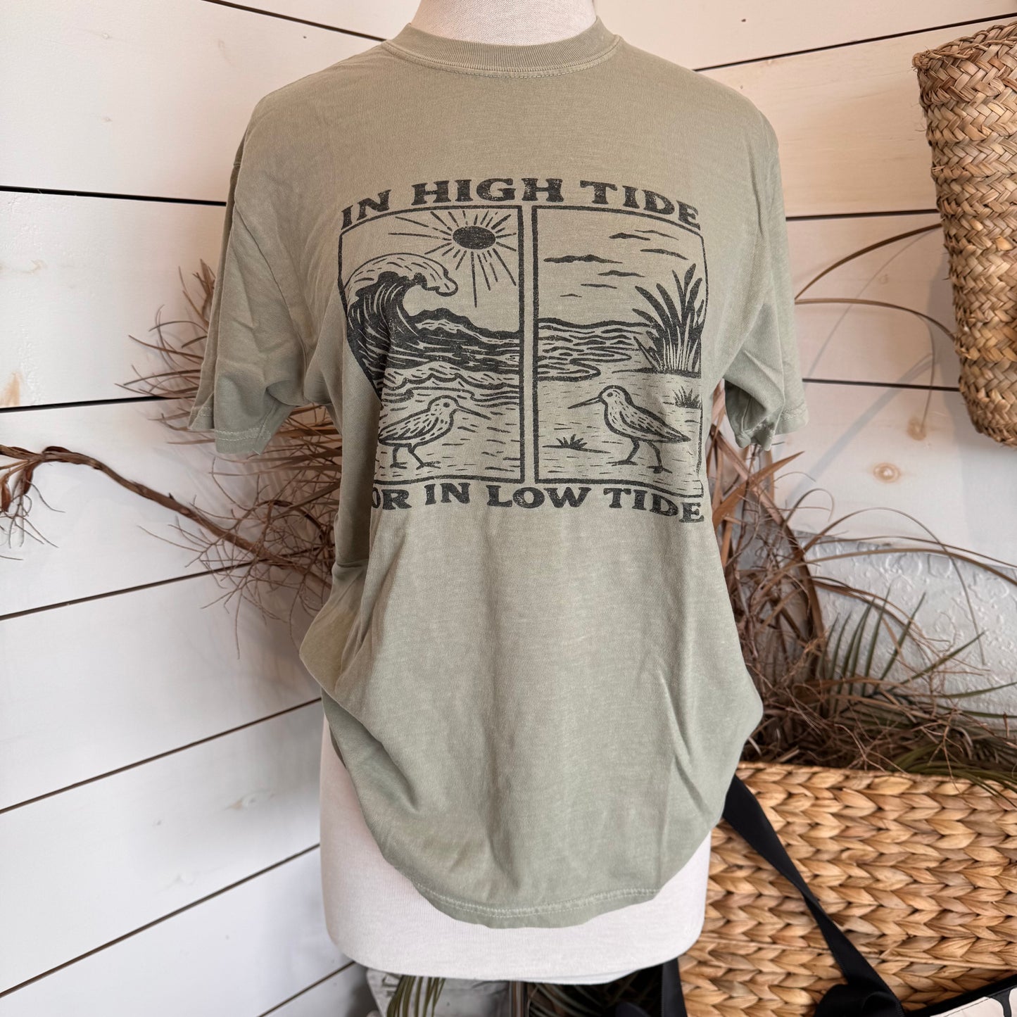 High Tide Low Tide Tee unisex