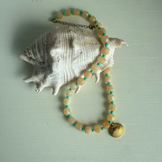 Shell Charm beaded necklace