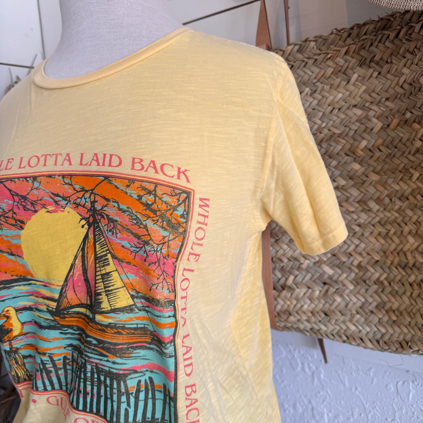 WOMEN’S TEE / Explorer